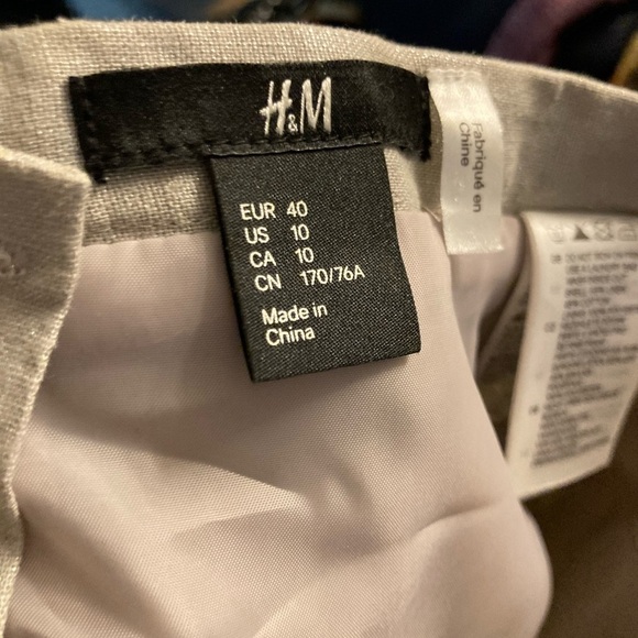 H&M gold shimmer mini skirt - Picture 5 of 5